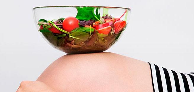 Чем лучше перекусить в период вынашивания малыша